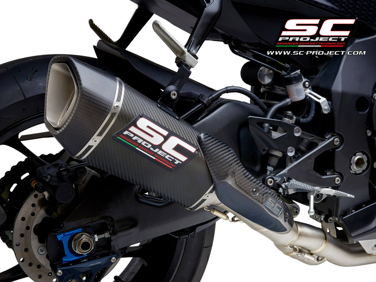 SC PROJECT SC1-R Carbon EXHAUST FOR YAMAHA R1 (2017-19) - R1M (MUFFLER LENGTH 250 MM)