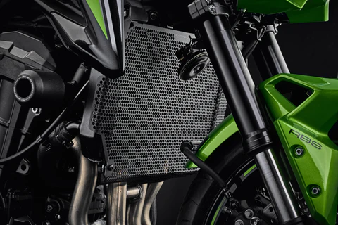 Evotech Performance Radiator Guard for Kawasaki Z900 (2017-2024) - Image 3