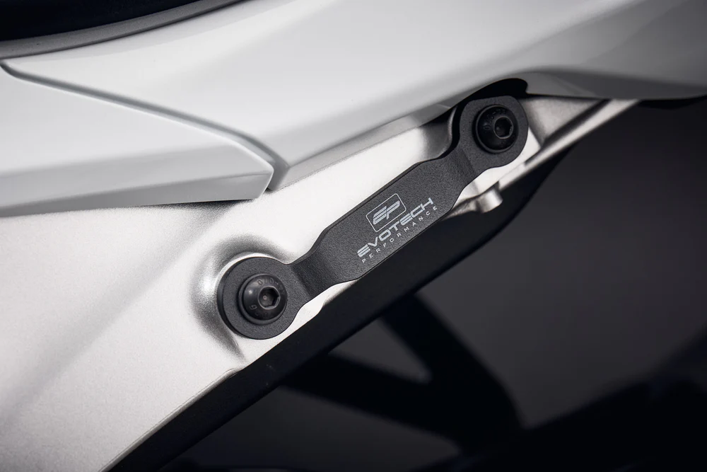 Evotech Exhaust Hanger & Pillion Footpeg Removal Kit - Kawasaki Ninja ZX-6R (2024+) - Image 3