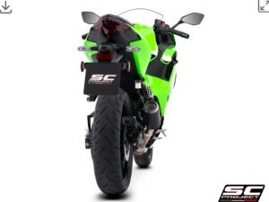 Alternative view of SC Project CR-T Carbon fibre Exhaust, with stoneguard grid- Kawasaki Ninja 500 (24-26)