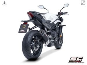 Alternative view of SC Project 3-1 Stainless steel full exhaust system, with SC1-S carbon fibre exhaust for Street Triple 765 (23-24)
